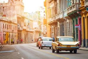 آَشنایی با کوبا؛ سرزمین کاسترو، سیگار برگ